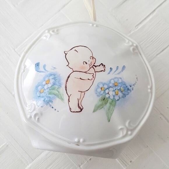 Hand painted Ceramic Potpourri Holder for Closet-Baby's Room-Basement Storage - Picture 3 of 7